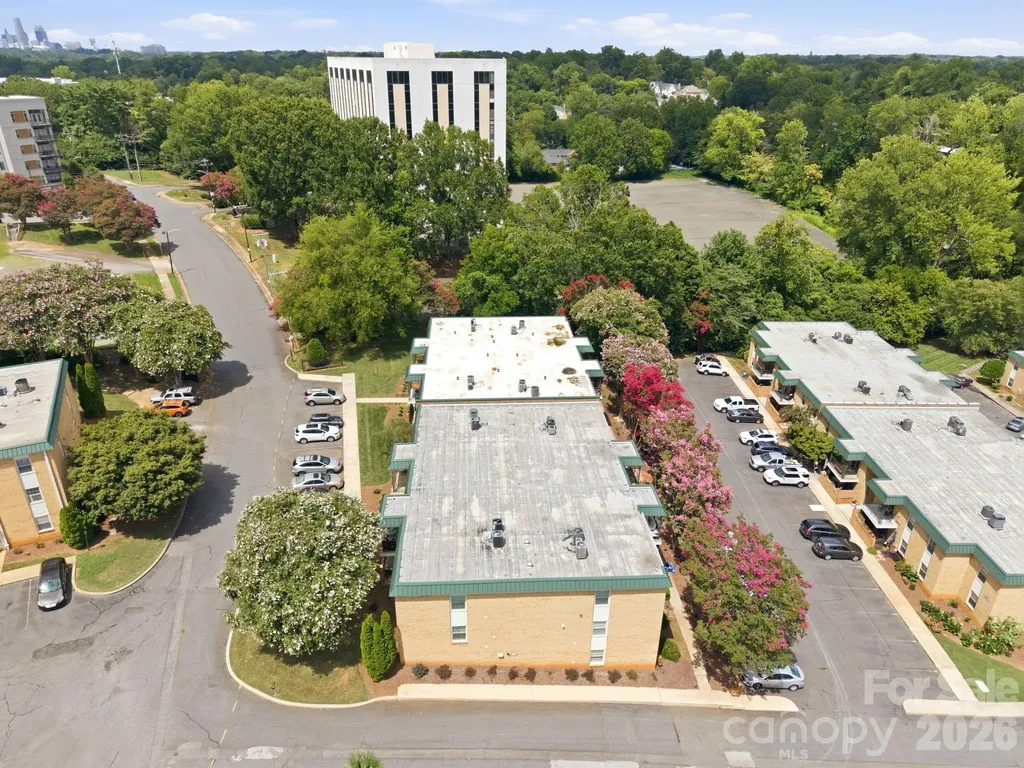 4735 Hedgemore Drive Charlotte NC 28209