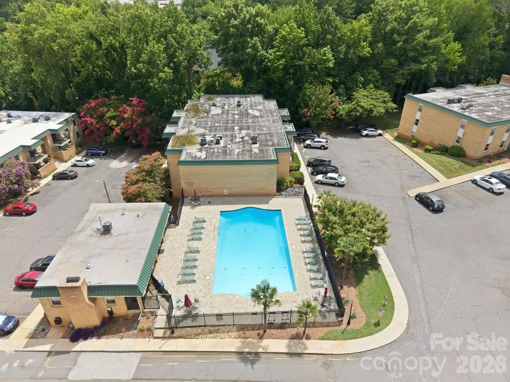 4735 Hedgemore Drive Charlotte NC 28209