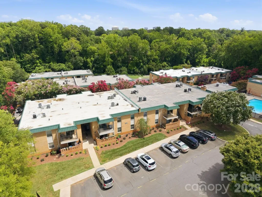 4735 Hedgemore Drive Charlotte NC 28209