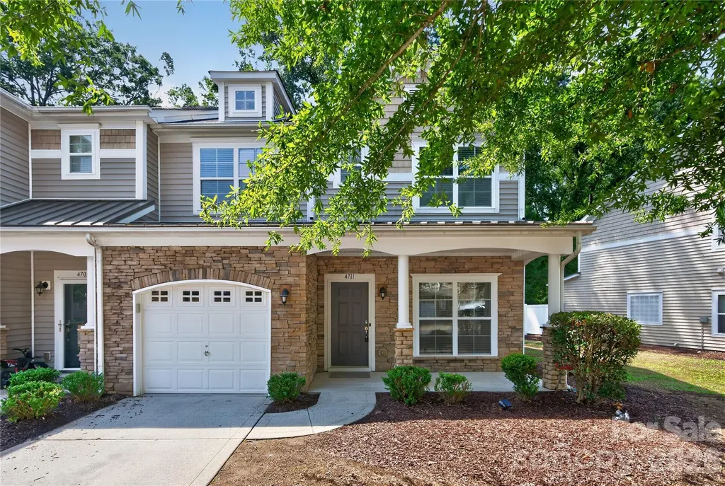 4711 Craigmoss Lane Charlotte NC 28278
