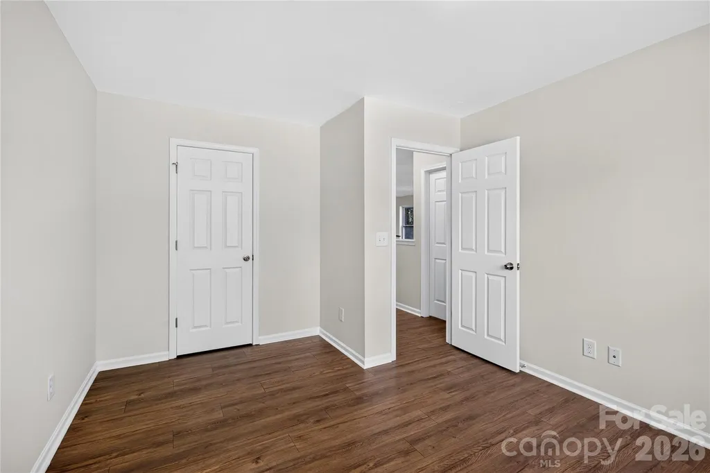 4711 Craigmoss Lane Charlotte NC 28278