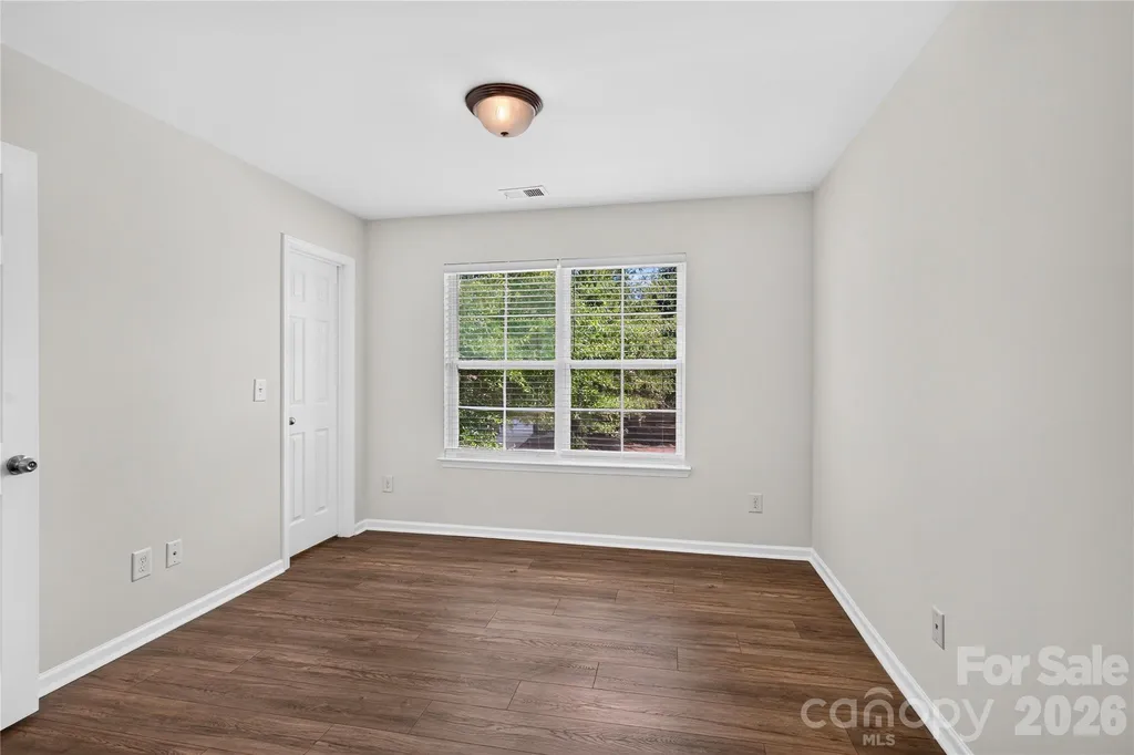 4711 Craigmoss Lane Charlotte NC 28278