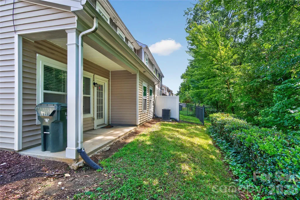 4711 Craigmoss Lane Charlotte NC 28278