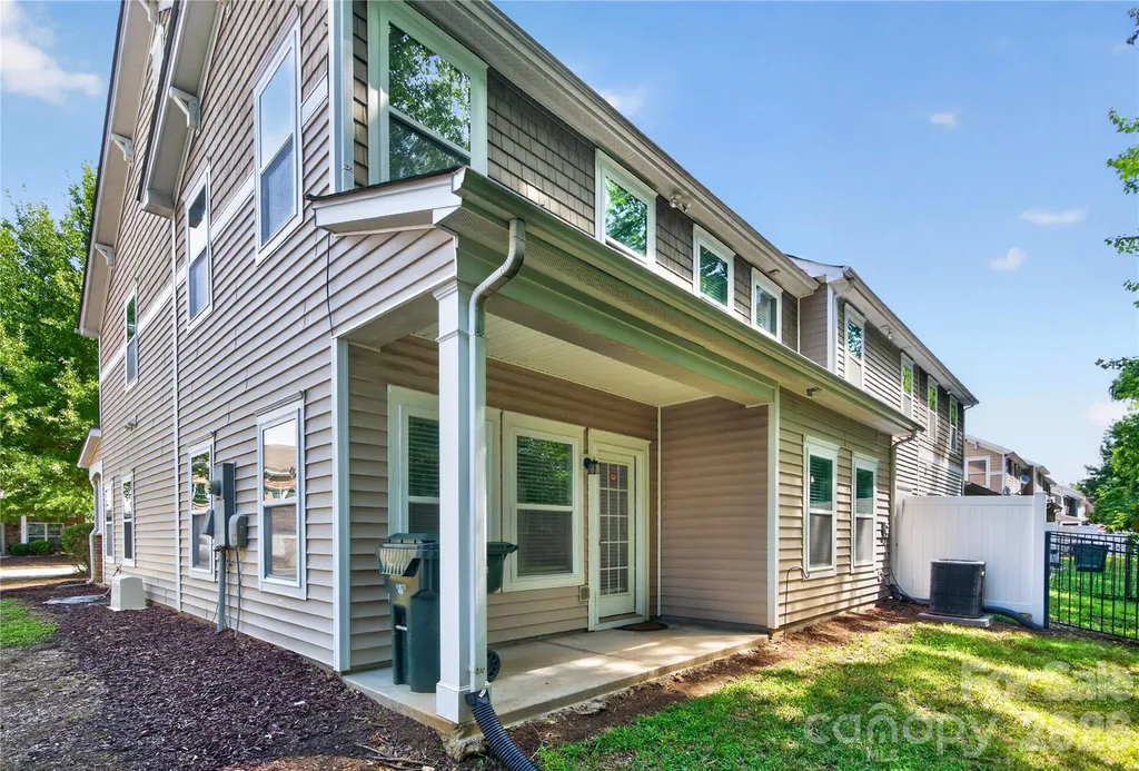 4711 Craigmoss Lane Charlotte NC 28278
