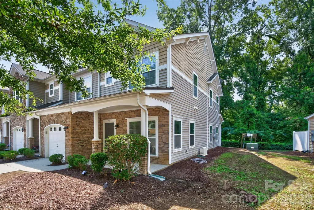 4711 Craigmoss Lane Charlotte NC 28278