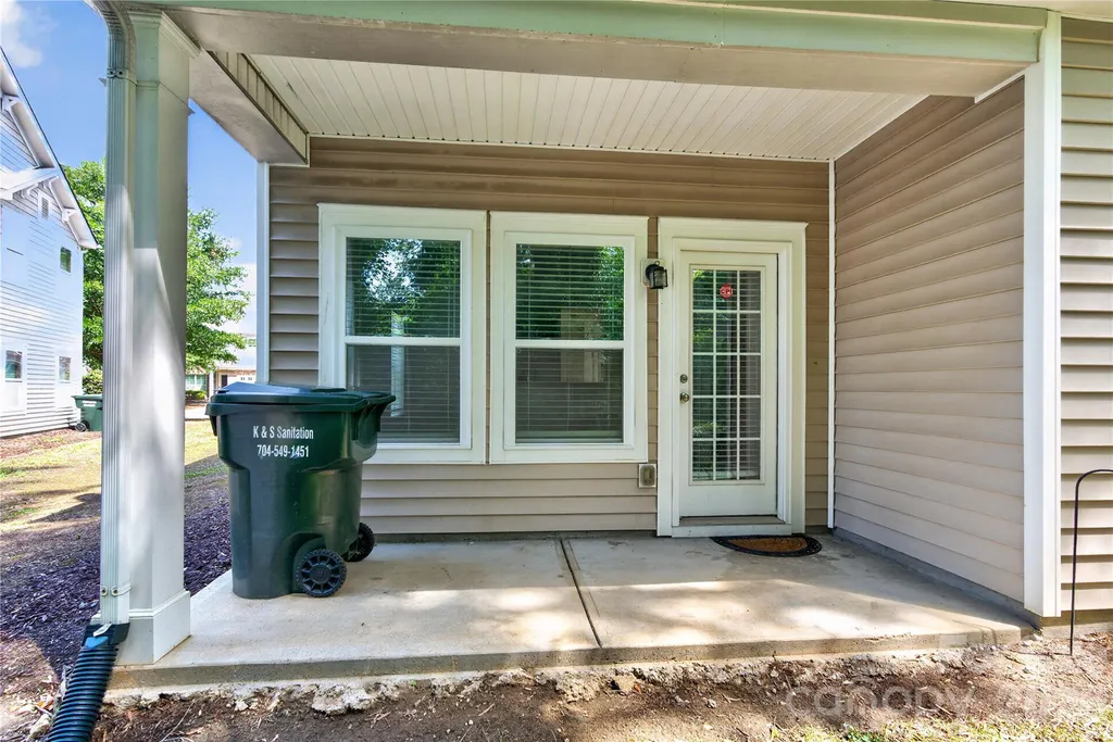 4711 Craigmoss Lane Charlotte NC 28278