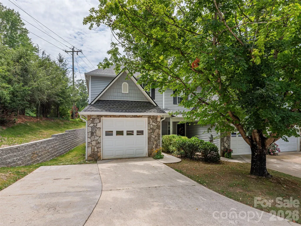 1 Willoughby Run Drive Asheville NC 28803