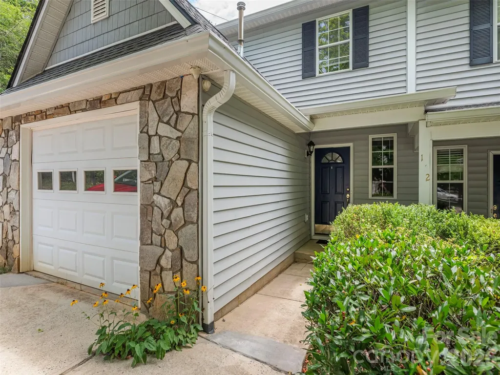 1 Willoughby Run Drive Asheville NC 28803