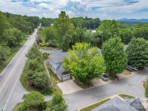 1 Willoughby Run Drive Asheville NC 28803
