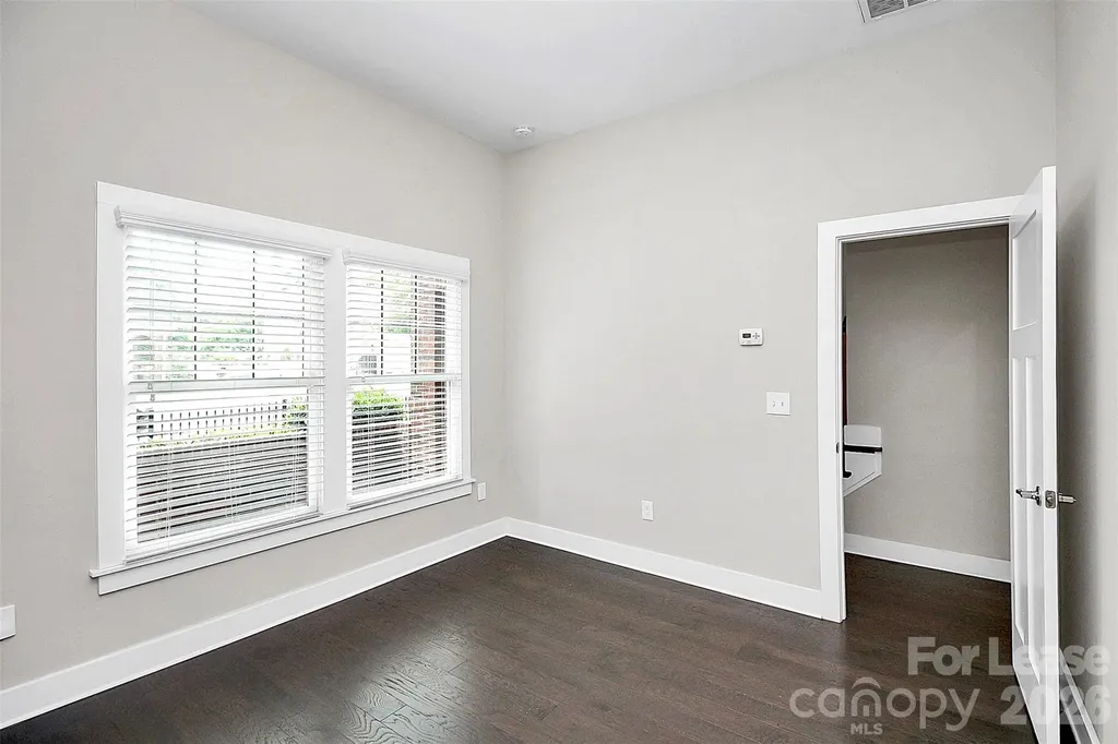 1420 W 4th Street Charlotte NC 28208