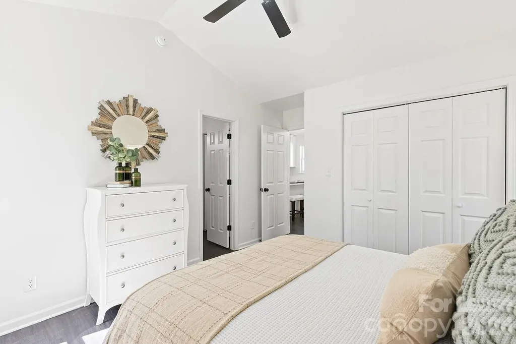 913 Tennyson Drive Charlotte NC 28208