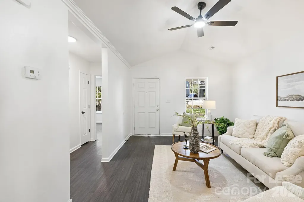 913 Tennyson Drive Charlotte NC 28208