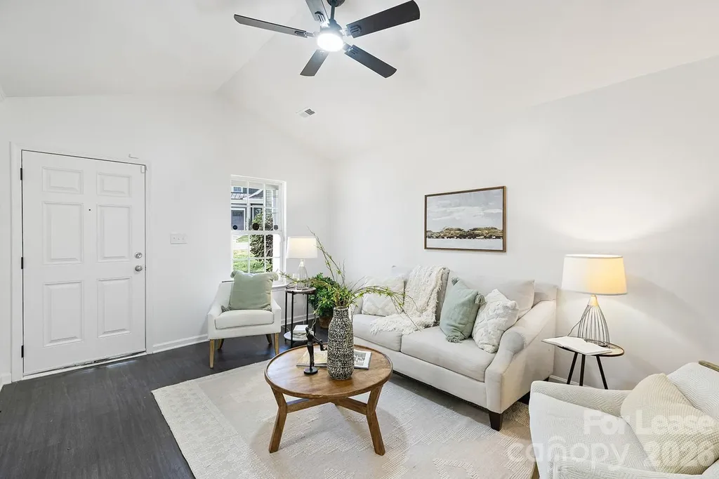 913 Tennyson Drive Charlotte NC 28208