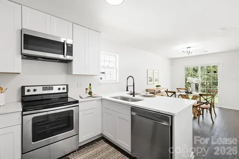 913 Tennyson Drive Charlotte NC 28208