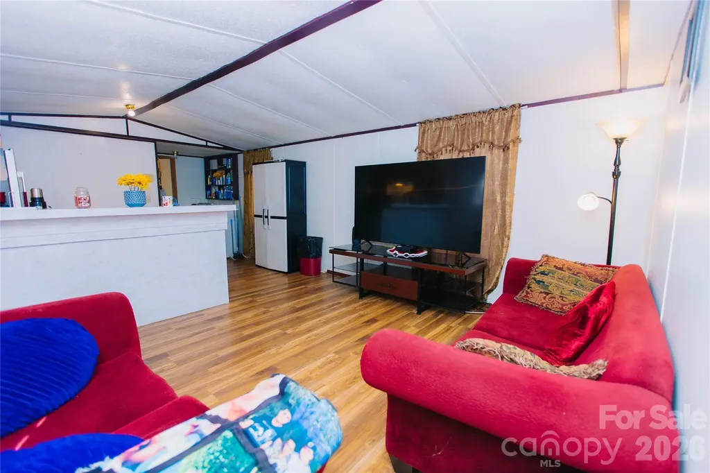 1341 Freedom Lane Newton NC 28658