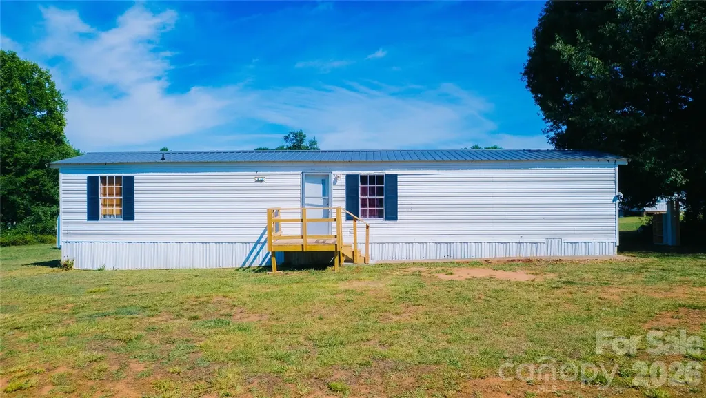 1341 Freedom Lane Newton NC 28658