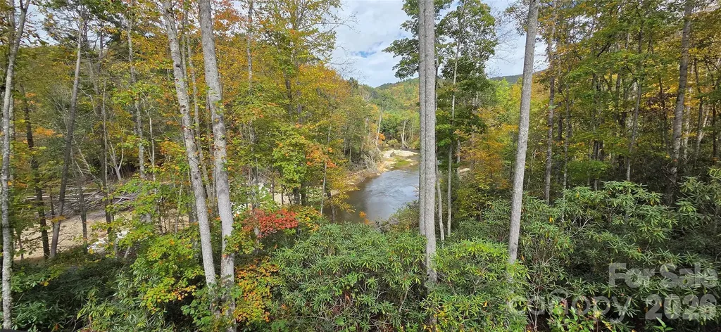 165 Winding Trail Burnsville NC 28714