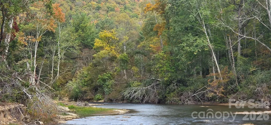 165 Winding Trail Burnsville NC 28714