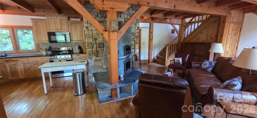 165 Winding Trail Burnsville NC 28714
