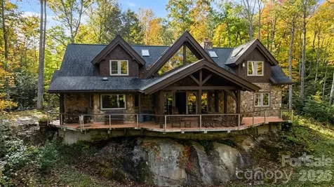 165 Winding Trail Burnsville NC 28714
