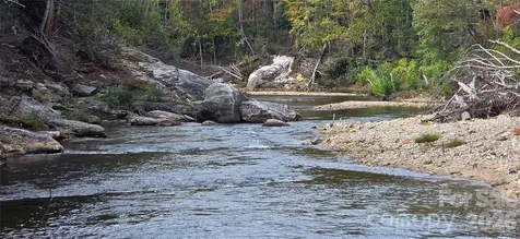 165 Winding Trail Burnsville NC 28714