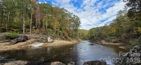 165 Winding Trail Burnsville NC 28714