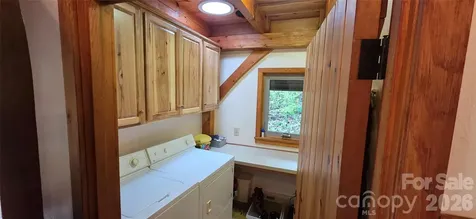 165 Winding Trail Burnsville NC 28714