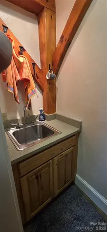165 Winding Trail Burnsville NC 28714