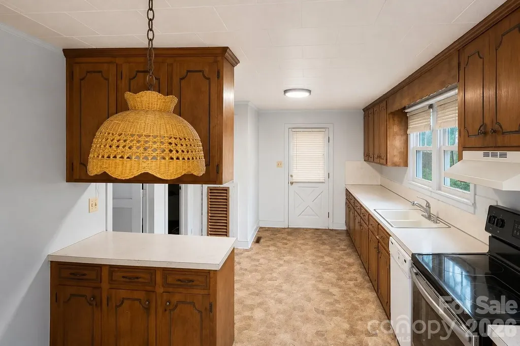 2337 W Nc 10 Highway Newton NC 28658