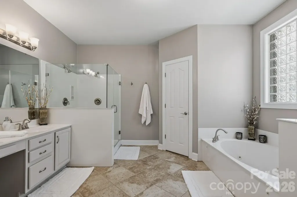 5210 Addington Court Charlotte NC 28277