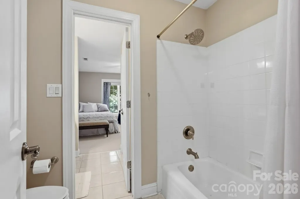 5210 Addington Court Charlotte NC 28277