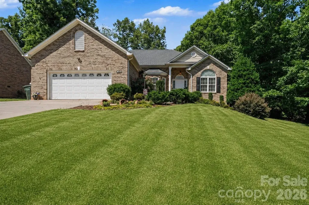 3563 Wandering Lane NE Hickory NC 28601