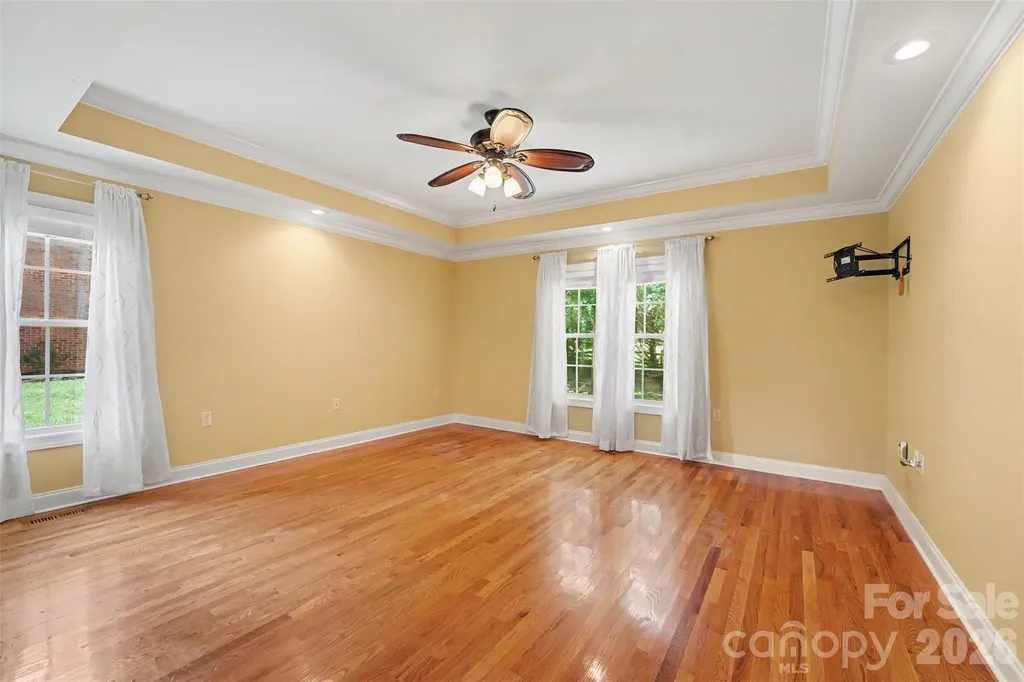 3563 Wandering Lane NE Hickory NC 28601