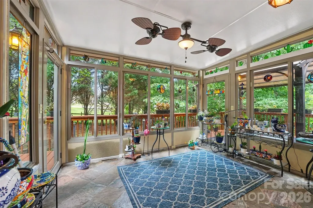 3563 Wandering Lane NE Hickory NC 28601