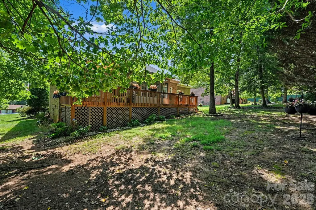 3563 Wandering Lane NE Hickory NC 28601