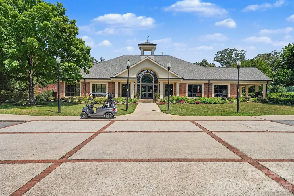 3563 Wandering Lane NE Hickory NC 28601