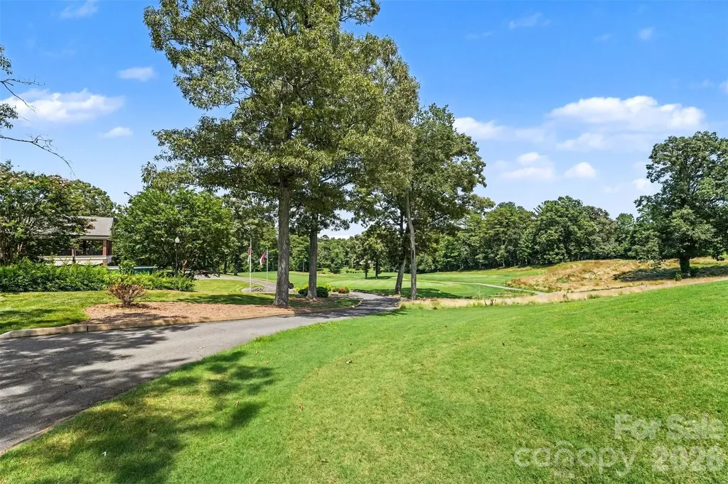 3563 Wandering Lane NE Hickory NC 28601