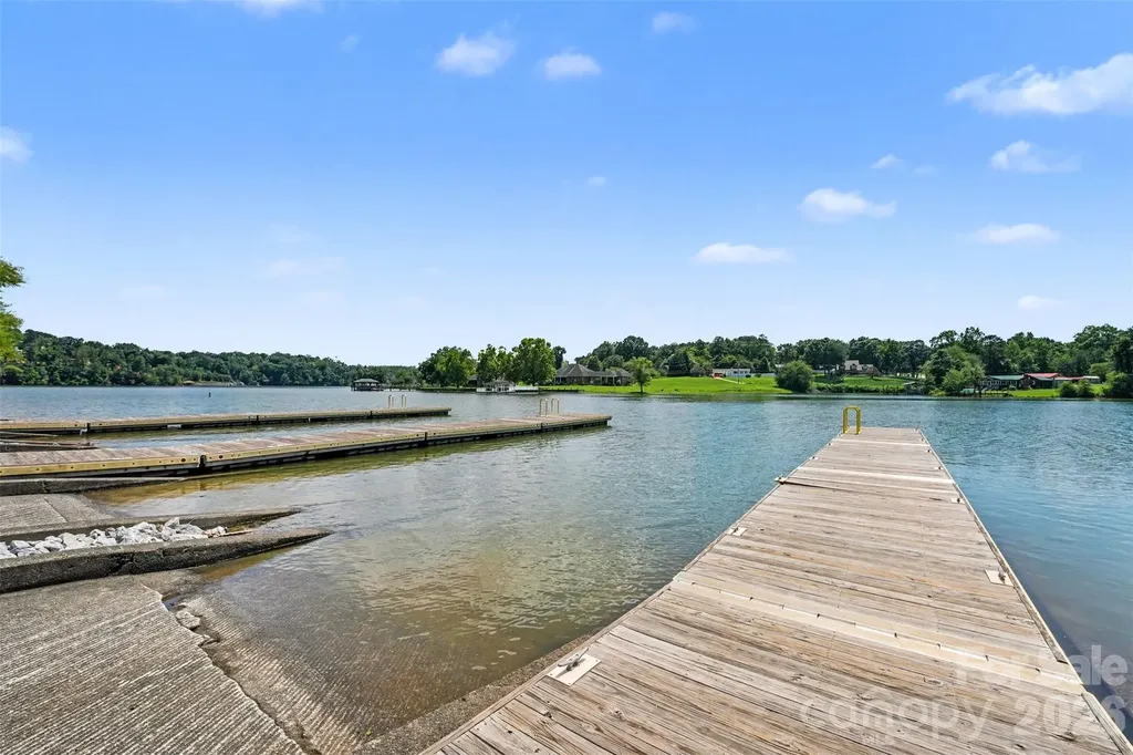 3563 Wandering Lane NE Hickory NC 28601