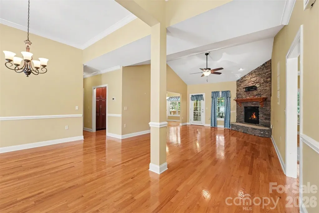 3563 Wandering Lane NE Hickory NC 28601