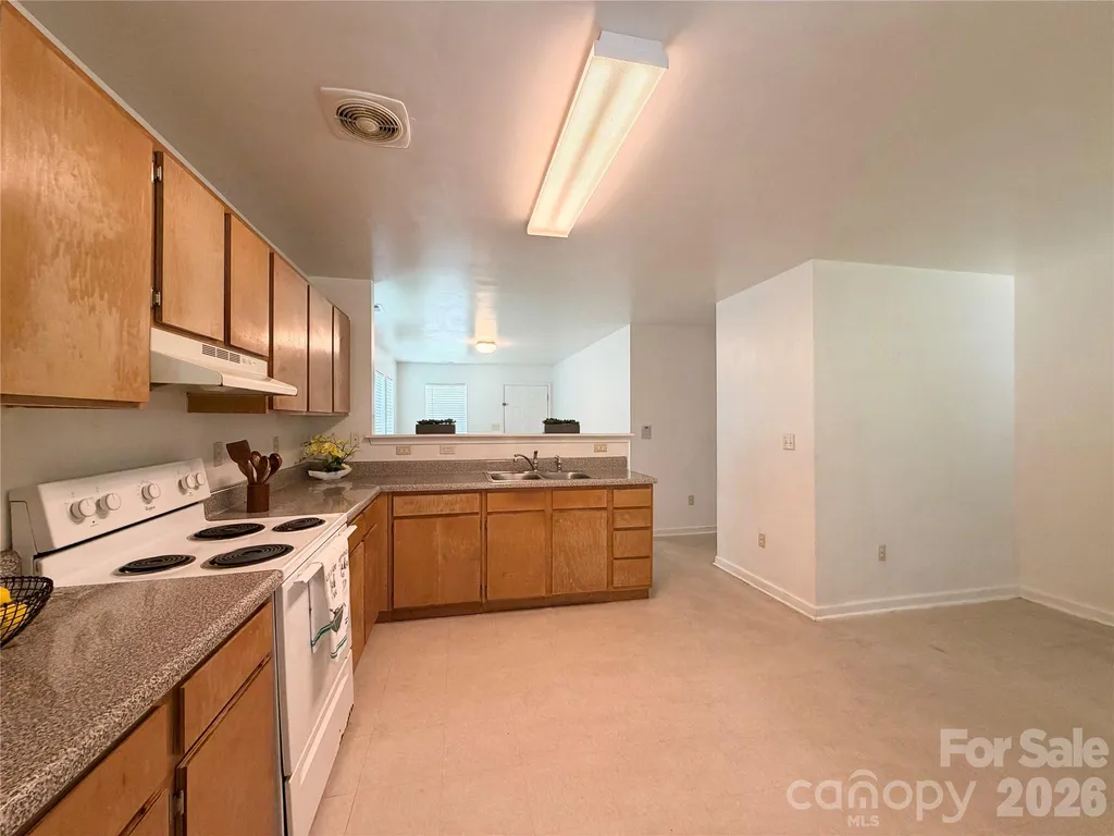 3125 Amay James Avenue Charlotte NC 28208