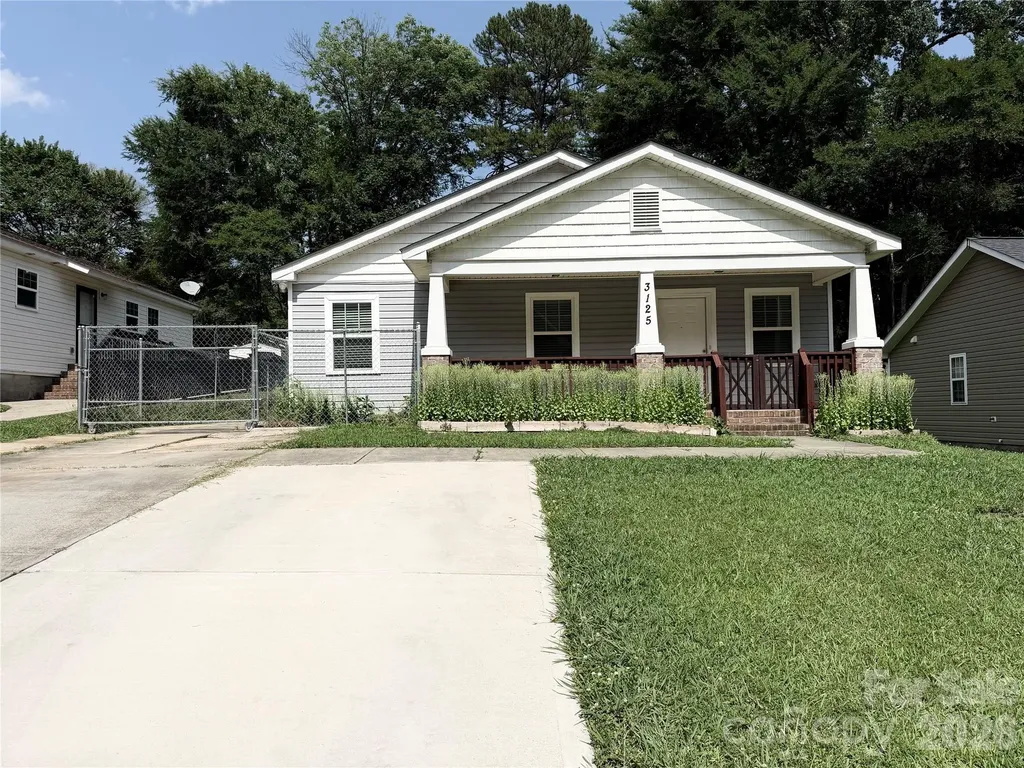 3125 Amay James Avenue Charlotte NC 28208