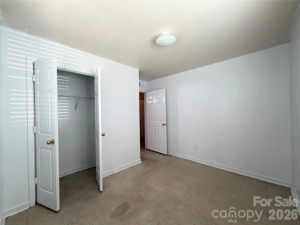 3125 Amay James Avenue Charlotte NC 28208