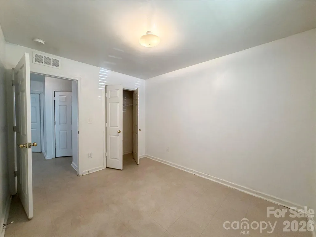 3125 Amay James Avenue Charlotte NC 28208
