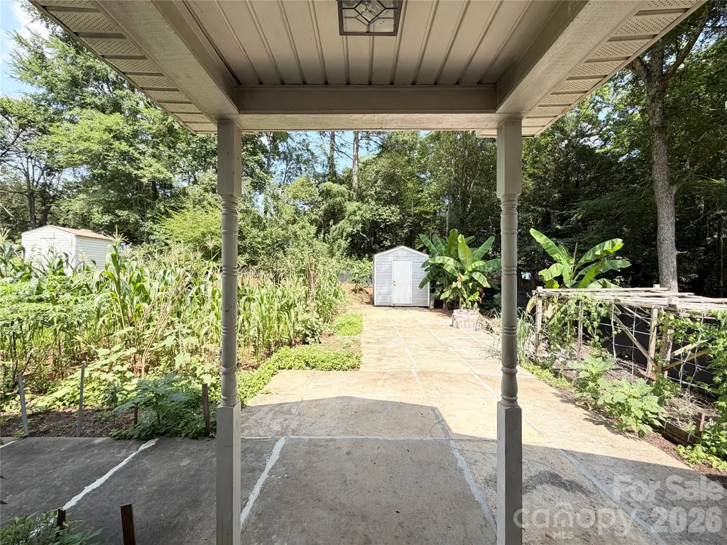 3125 Amay James Avenue Charlotte NC 28208
