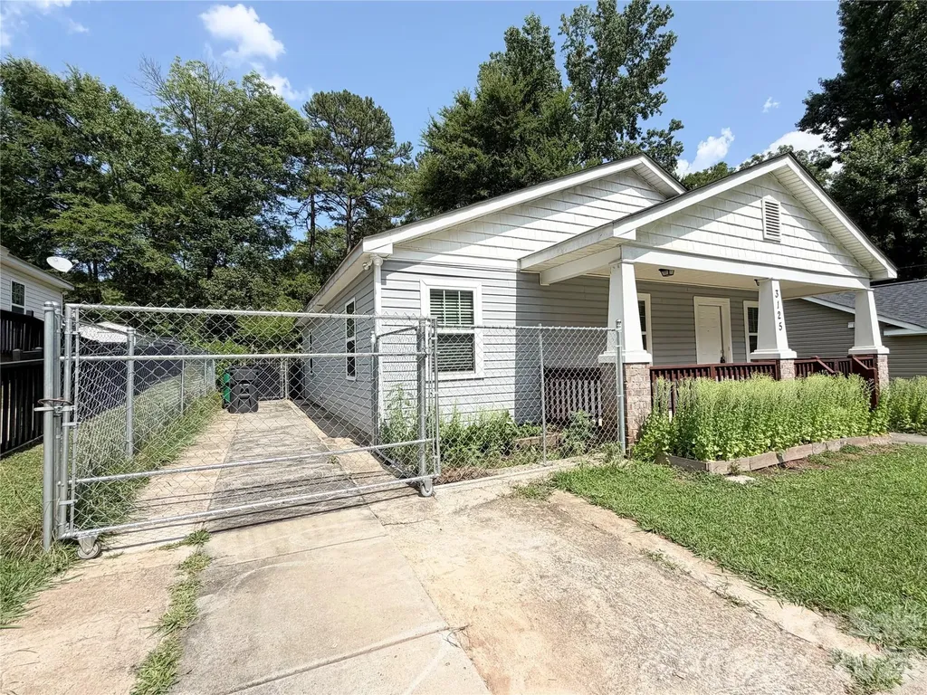 3125 Amay James Avenue Charlotte NC 28208