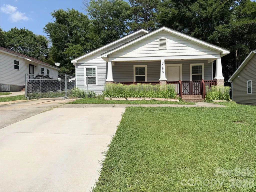 3125 Amay James Avenue Charlotte NC 28208