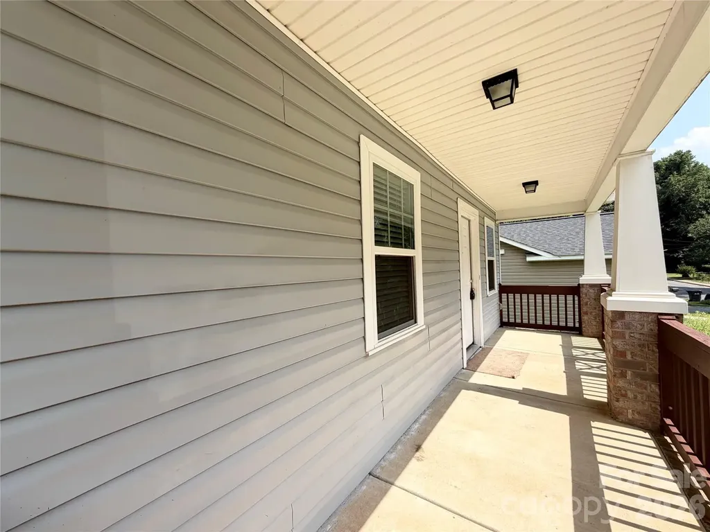 3125 Amay James Avenue Charlotte NC 28208