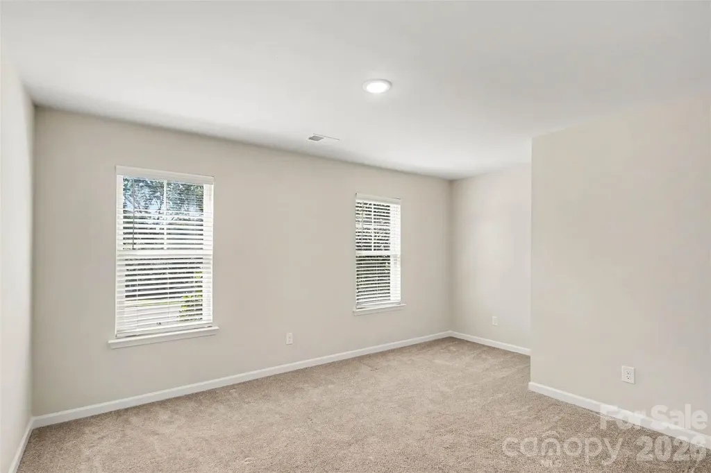 7319 Neal Drive Charlotte NC 28213