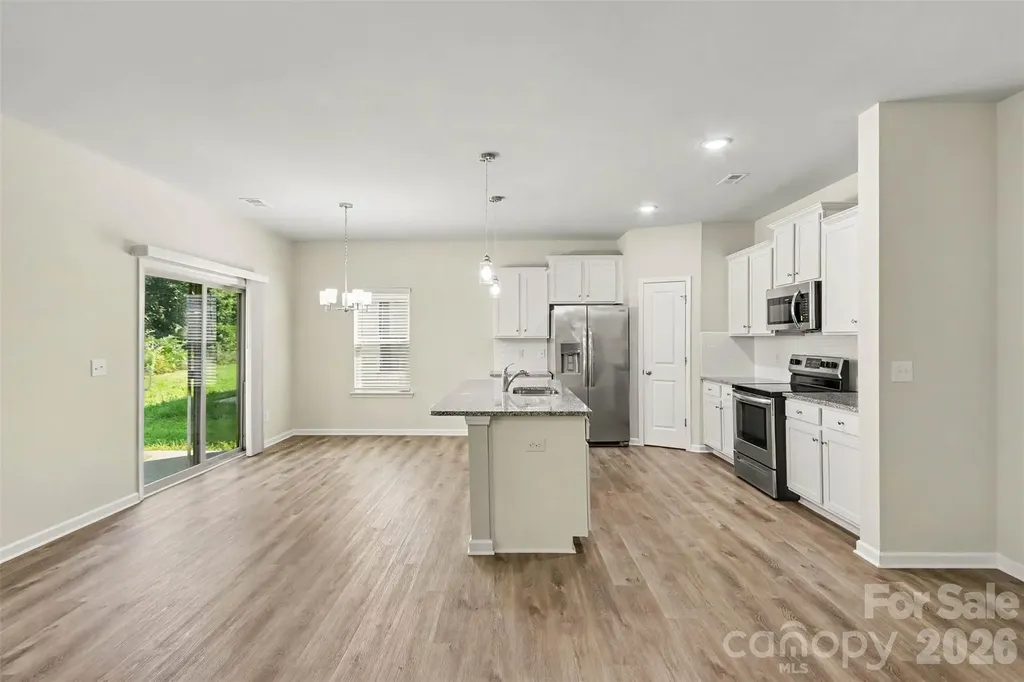 7319 Neal Drive Charlotte NC 28213