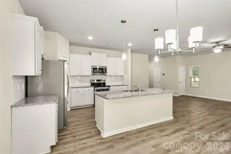 7319 Neal Drive Charlotte NC 28213